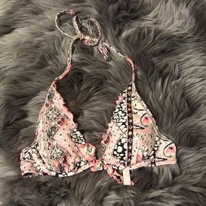 Victoria’s Secret bikini top 32B